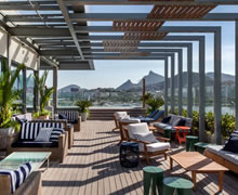 Rooftop do hotel Prodigy Santos Dumont