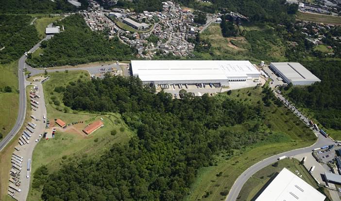 Centro de distribuição Adidas / Hines Embu-SP