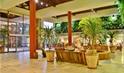 Lobby do Beach Park Suites Resort